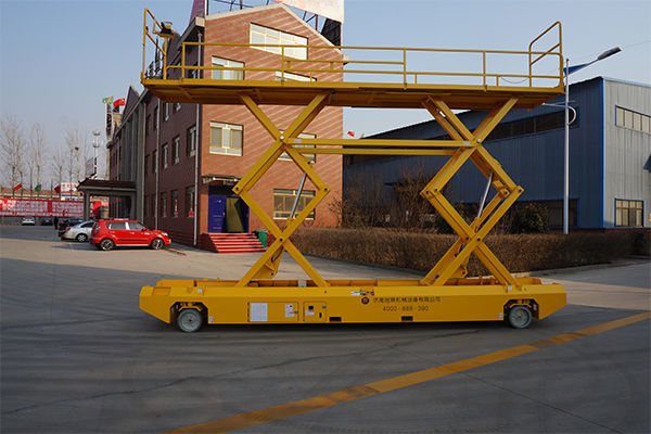 定制型全自行走高空作業平臺